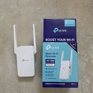TP-Link White Mesh Wi‑Fi Extender with Box